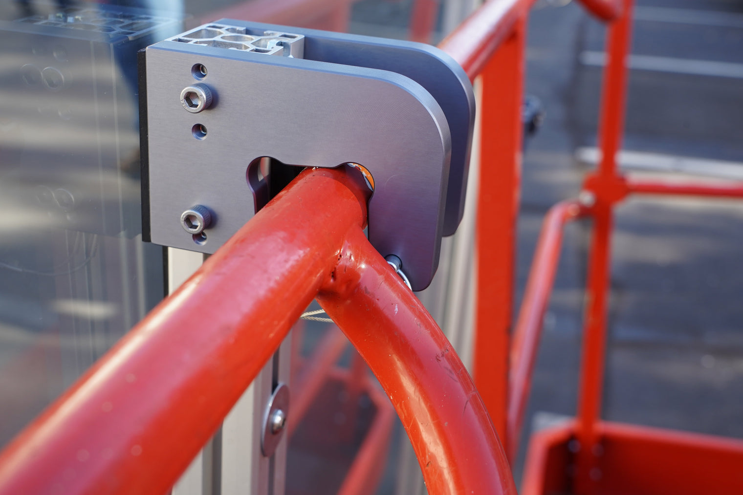 Omni Cubed® EZ Ledge™ Glass Lifter