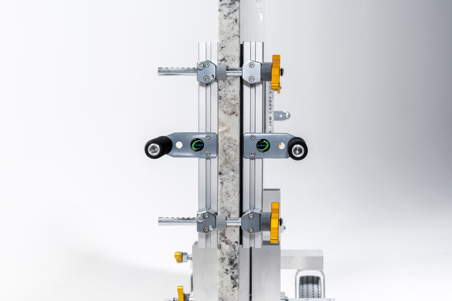 Omni Cubed® Aqua-Jaw™ Carry Vise™